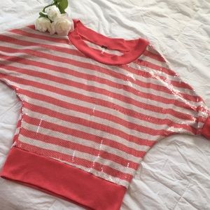 Sequined shorts sleeve scoopneck top